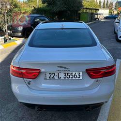 جاكوار XE